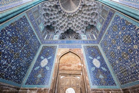 Spaces of Iran: Discovering Architectural Wonders through Time and Culture - A Journey Through Persia's Enduring Legacy